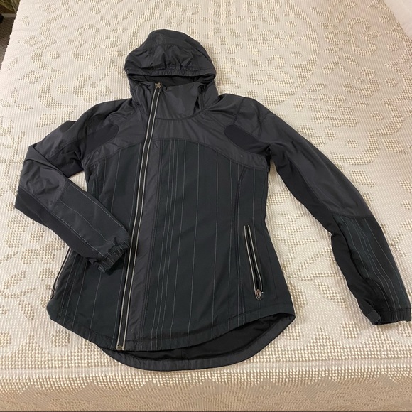 Lululemon Athletica Reflective Running Jacket with Asymmetrical Zipper - Picture 2 of 11